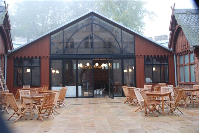 Leuchten und Garderoben für Schloß Marienburg