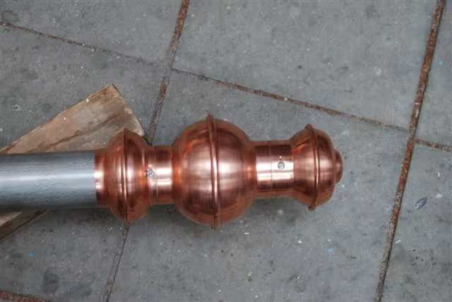 Dachkreuz Bischhofsstab - Detailansicht