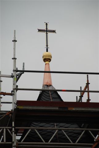 Restaurierung der Turmbekrönung in Heinum - Nach der Restauration. Blick von unten