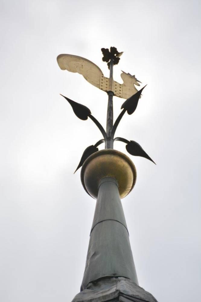 Restaurierung Wetterhahn der Kirche in Holle