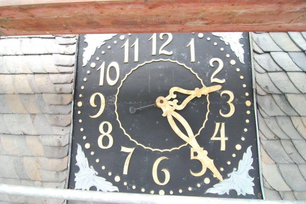 Restaurierung Ziffernblatt