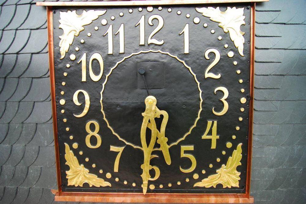 Restaurierung Ziffernblatt