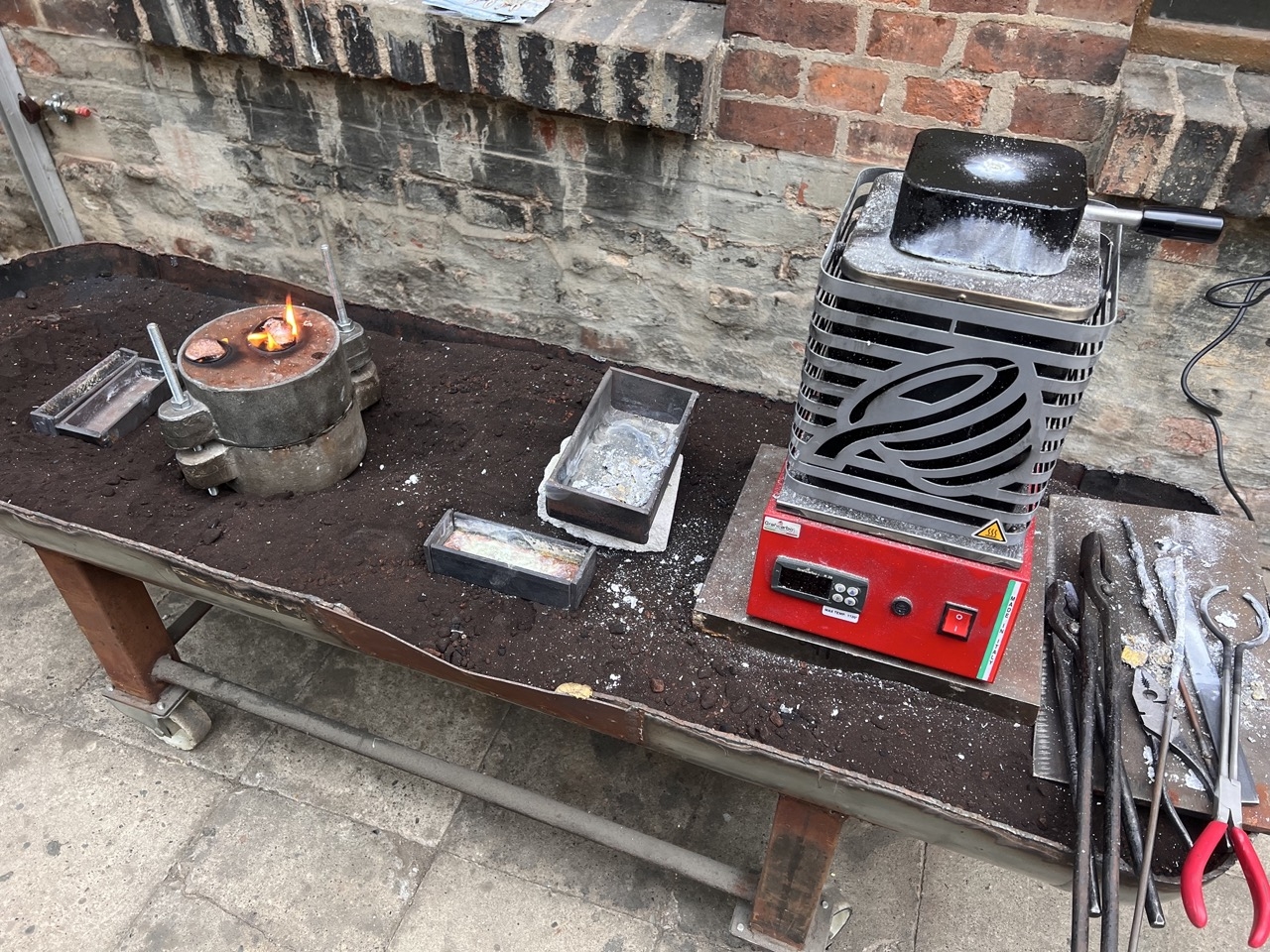 Abguss der Krone in Bronze.