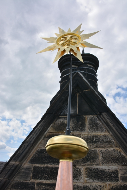 Restaurierung Hannover - Kirche Herrenhausen: Sonne