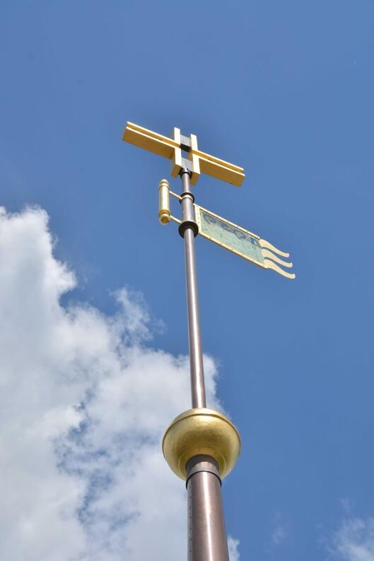 Restaurierung der Turmuhren und der Wetterfahne in Hildesheim Himmelsthür St. Pauluskirche
