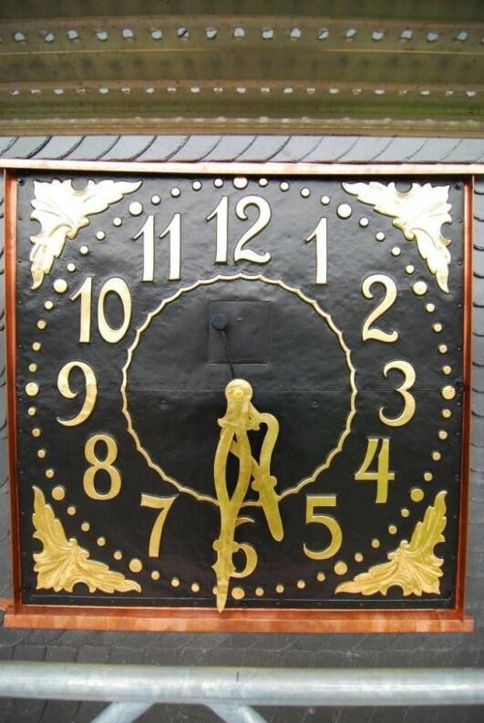 Restaurierung Ziffernblatt