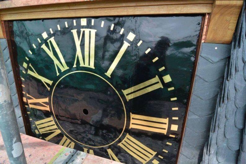 Restaurierung Wetterhahn der Kirche in Holle