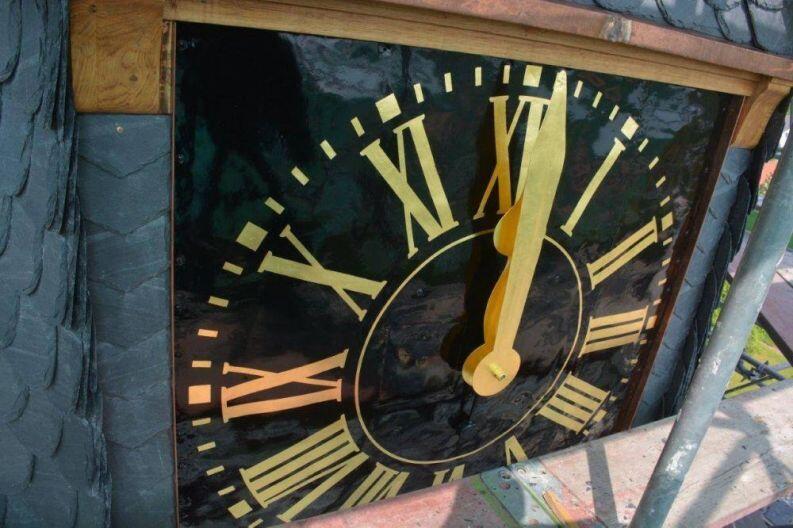 Restaurierung Wetterhahn der Kirche in Holle