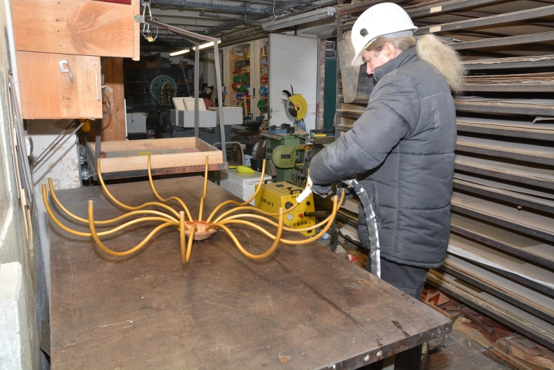 Trockeneisstrahlen der Kronleuchterarme