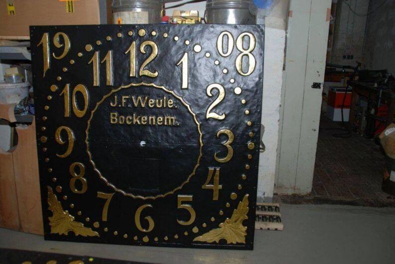 Restaurierung Ziffernblatt