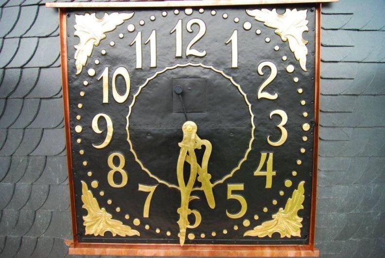 Restaurierung Ziffernblatt